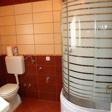 Nyaraló Tamasi Villa- Nyaralohaz *