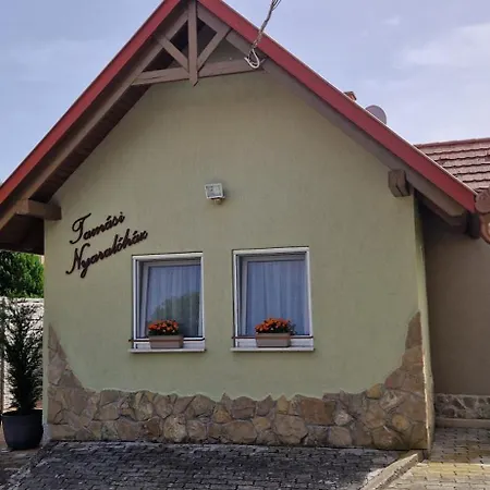 別荘 Tamasi Villa- Nyaralohaz Balatonkeresztúr