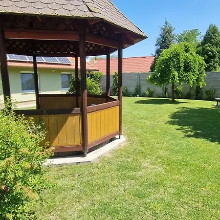 Tamasi Villa- Nyaralohaz * Balatonkeresztur