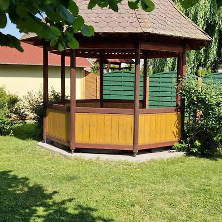 Tamasi Villa- Nyaralohaz Balatonkeresztur